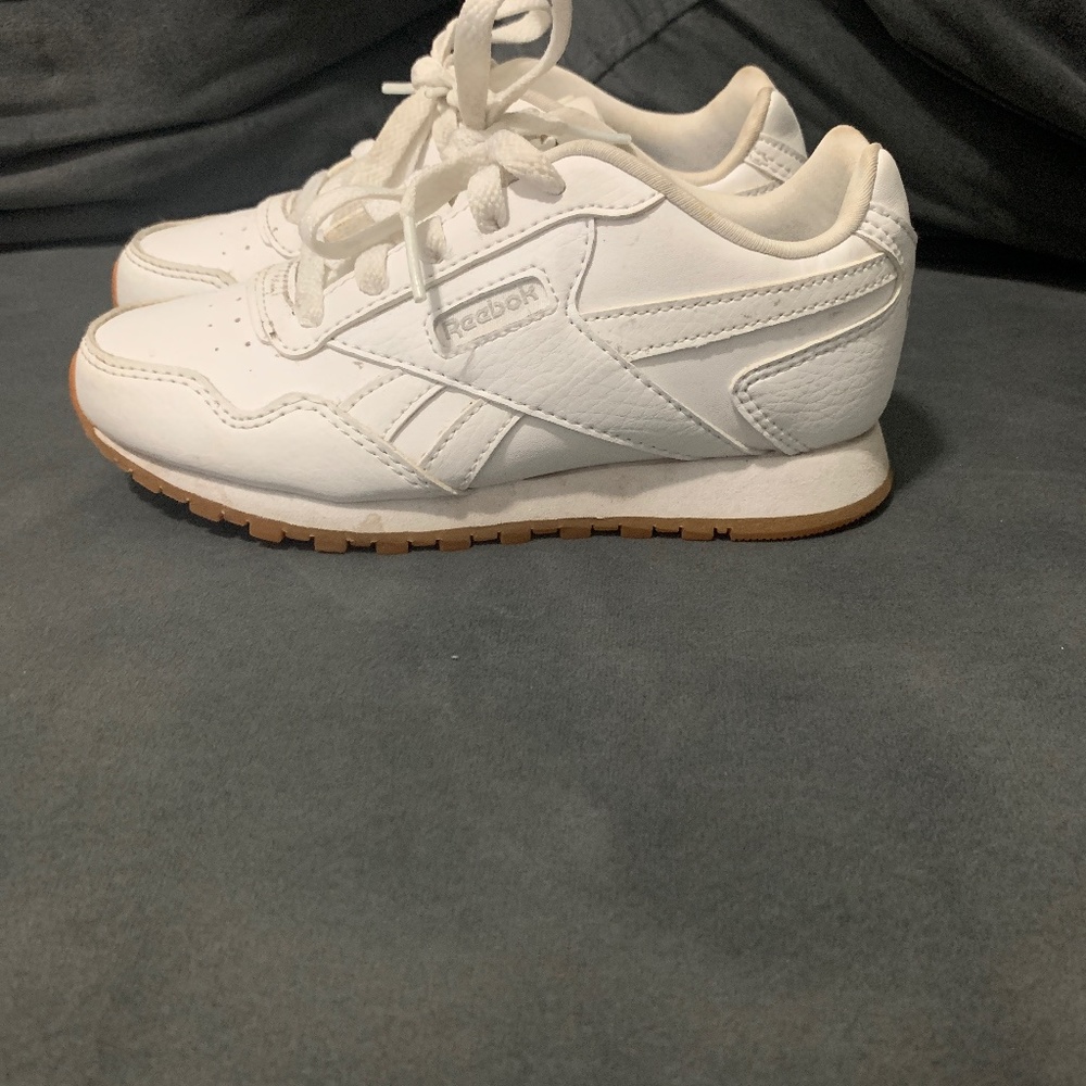 All white Kids Reeboks